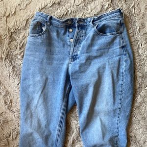 Everlane 90’s Cheeky Curvy Jeans